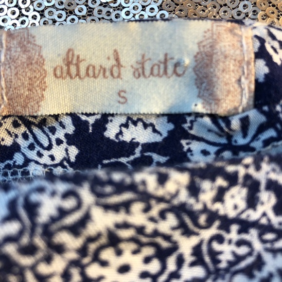 Altard State Women’s Navy Blue & White Shorts Size S - Picture 5 of 8